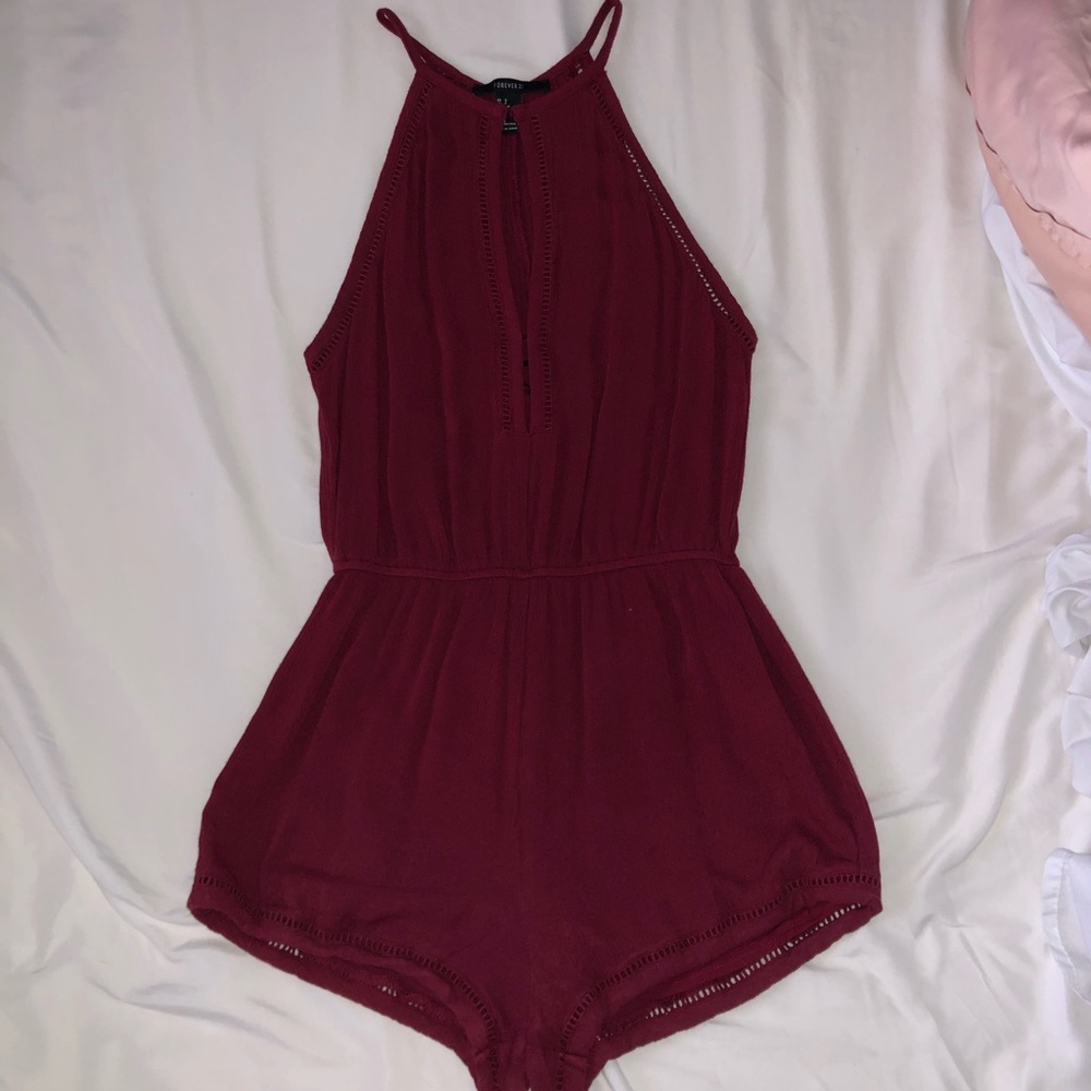 Forever 21 women’s maroon red romper